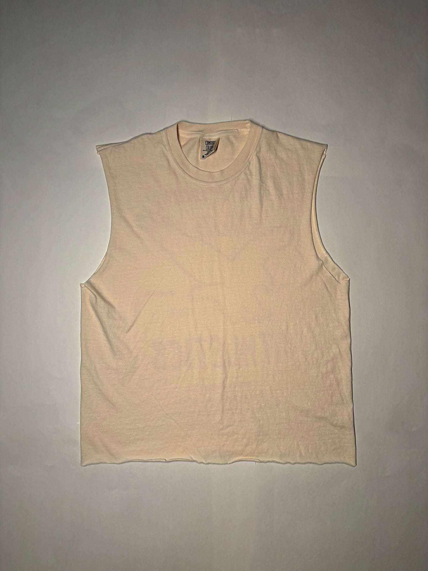 RAW CUT SLEEVELESS TEE (Ivory)